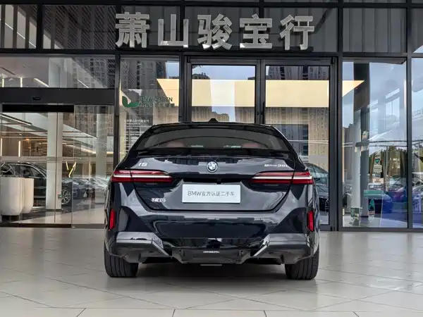 BMW i5 2026