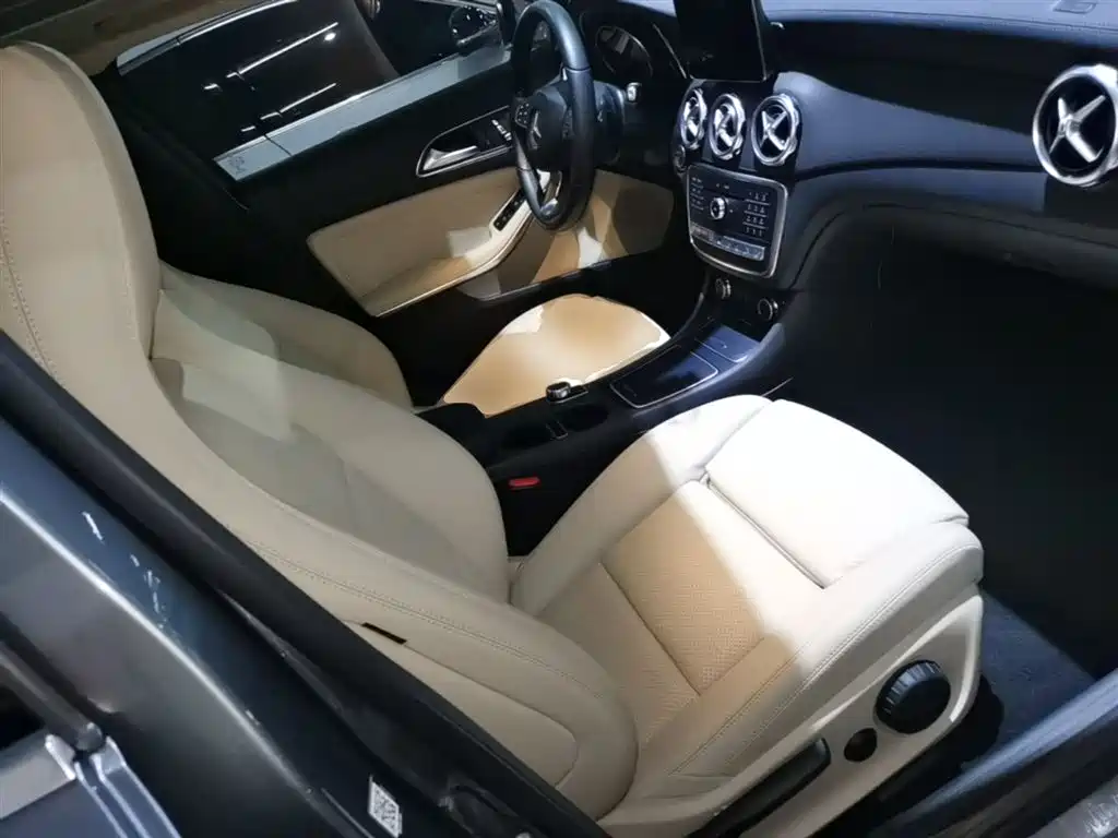 Mercedes-Benz GLA 2018 — фото 25