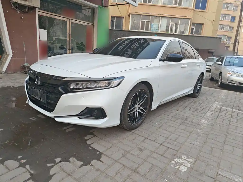 Honda Accord 2022 — фото 1
