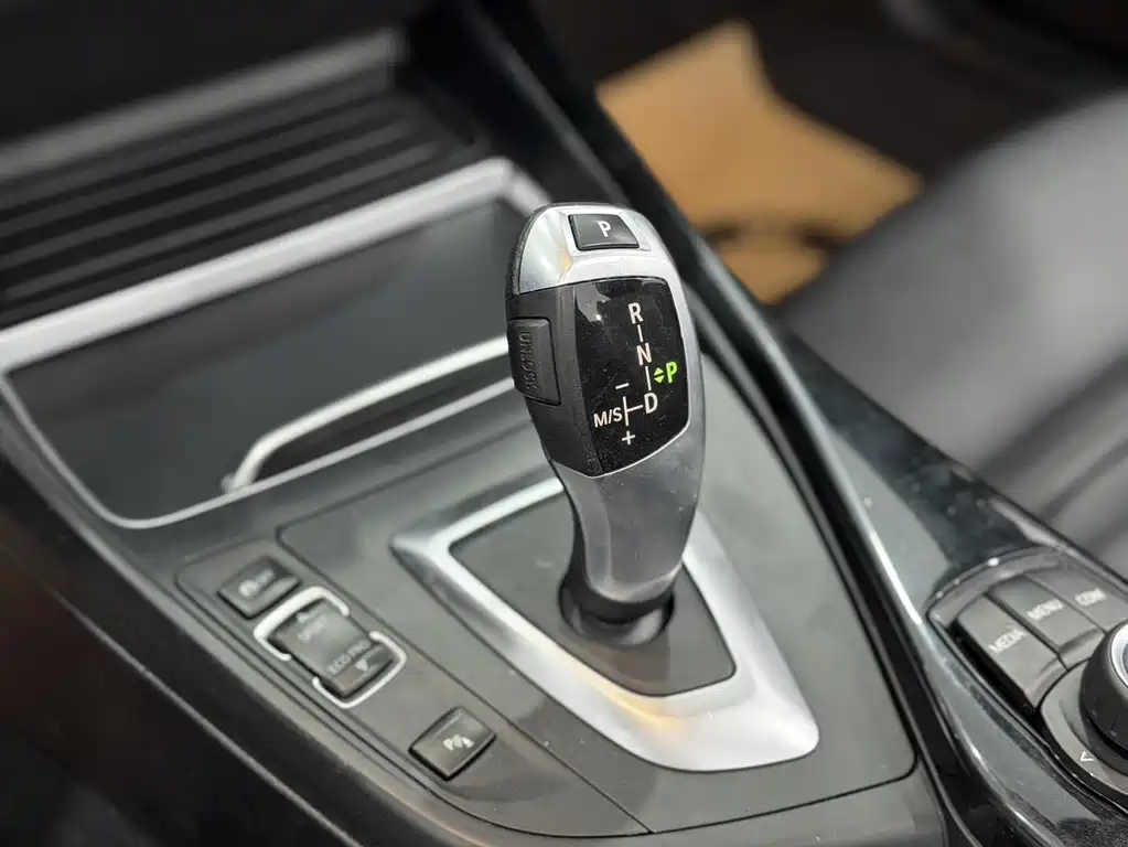 BMW 2 Series 2018 — фото 10