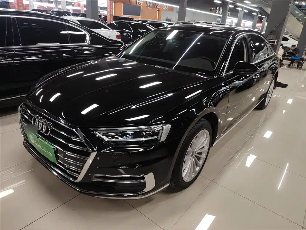 Audi A8 2021 — фото 2