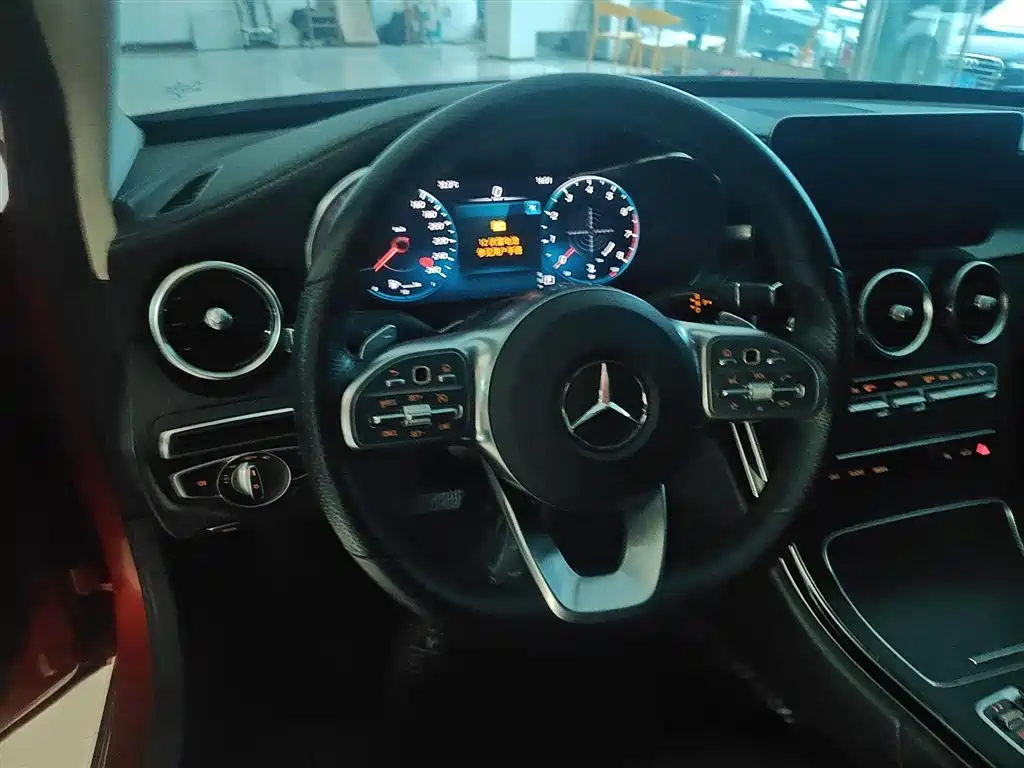 Mercedes-Benz C-Class 2019 — фото 13