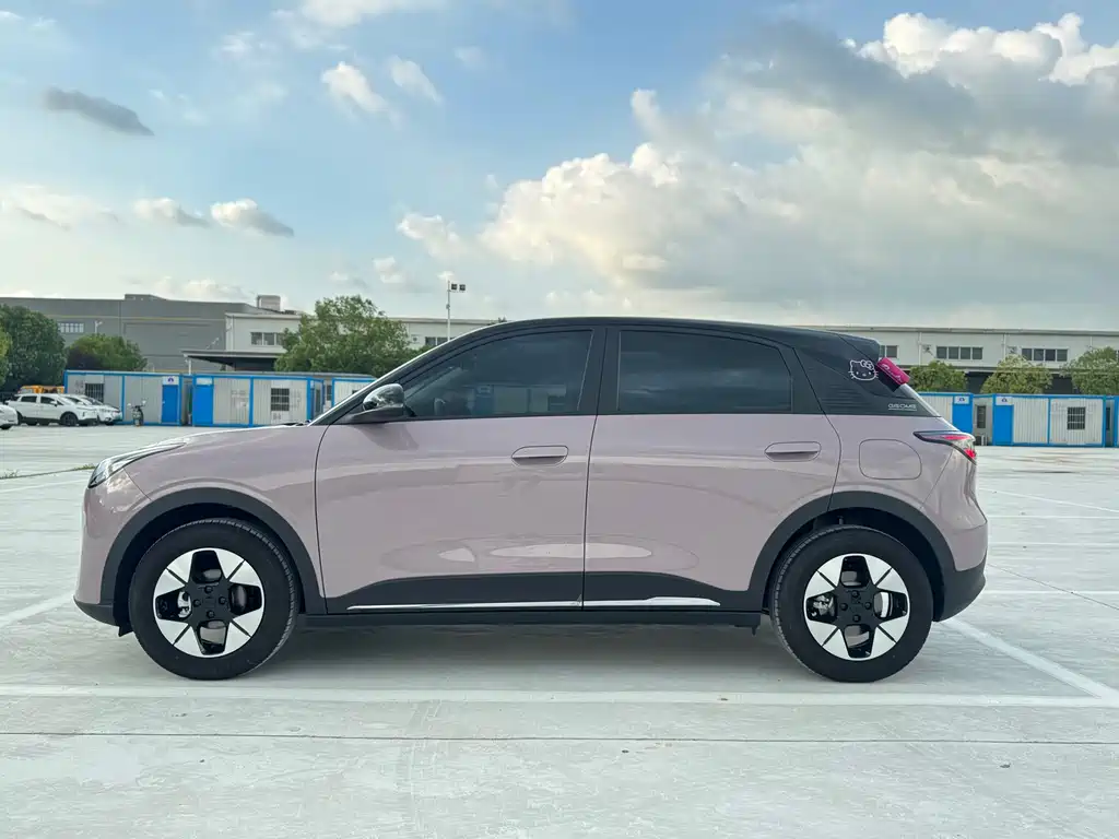 Geely Galaxy Starwish 2025 — фото 10