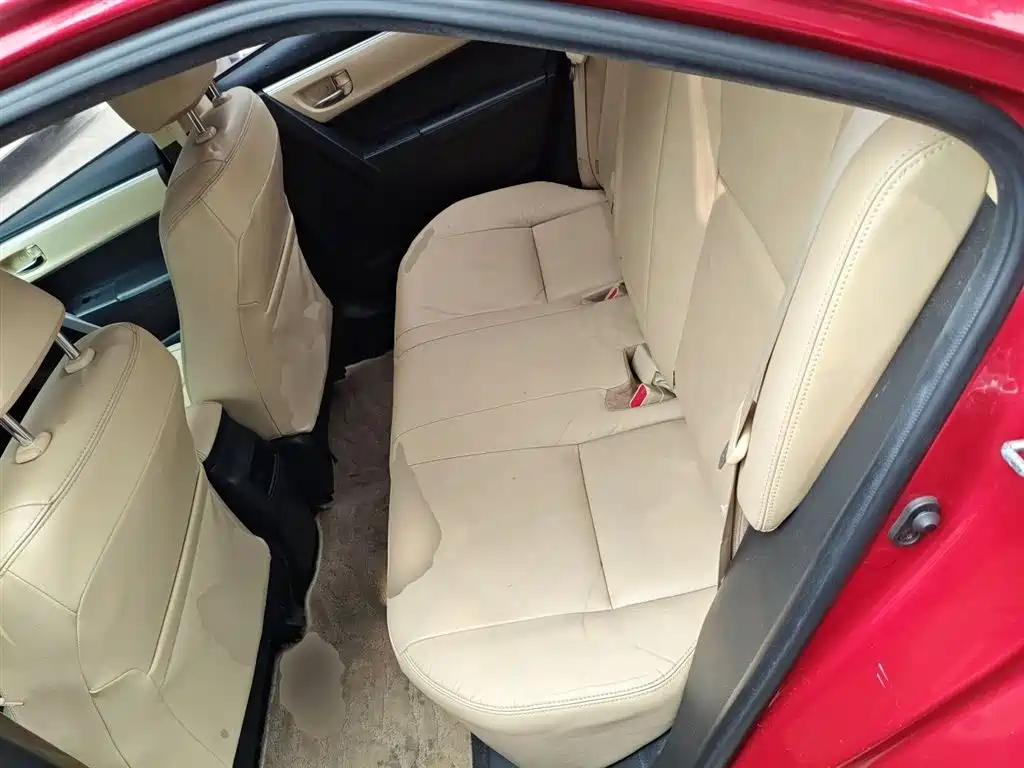 Toyota Corolla 2017 — фото 13