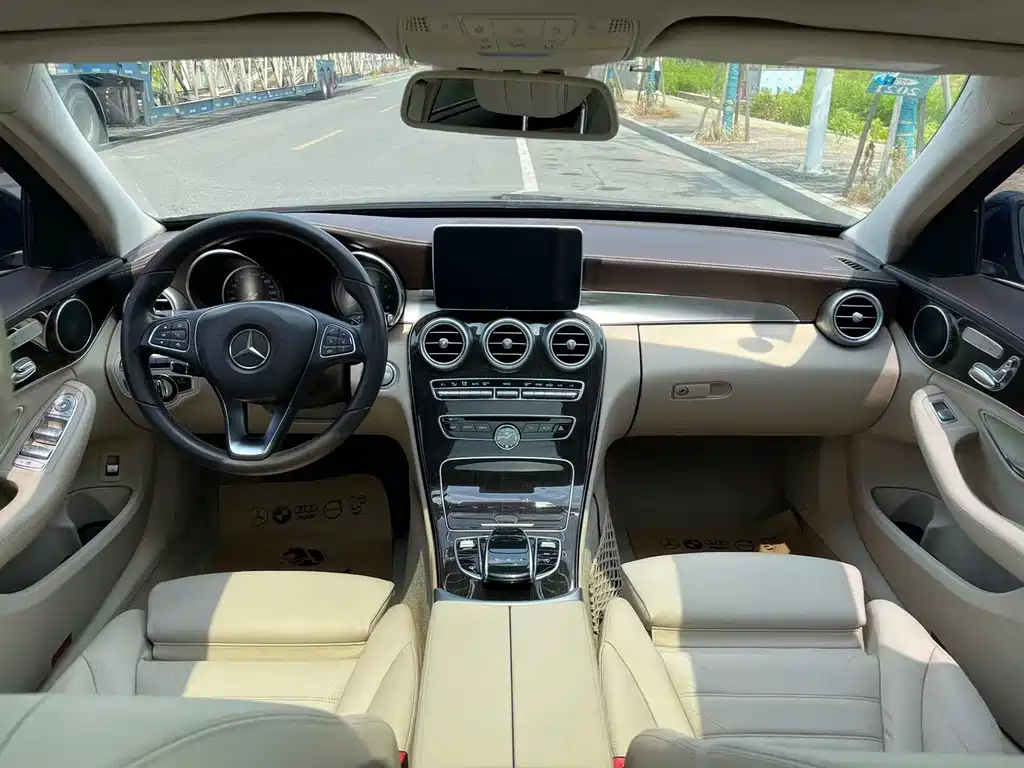 Mercedes-Benz C-Class 2015 — фото 22