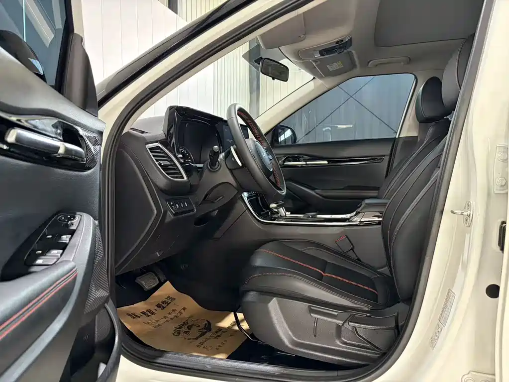 Kia KX3 2022 — фото 16