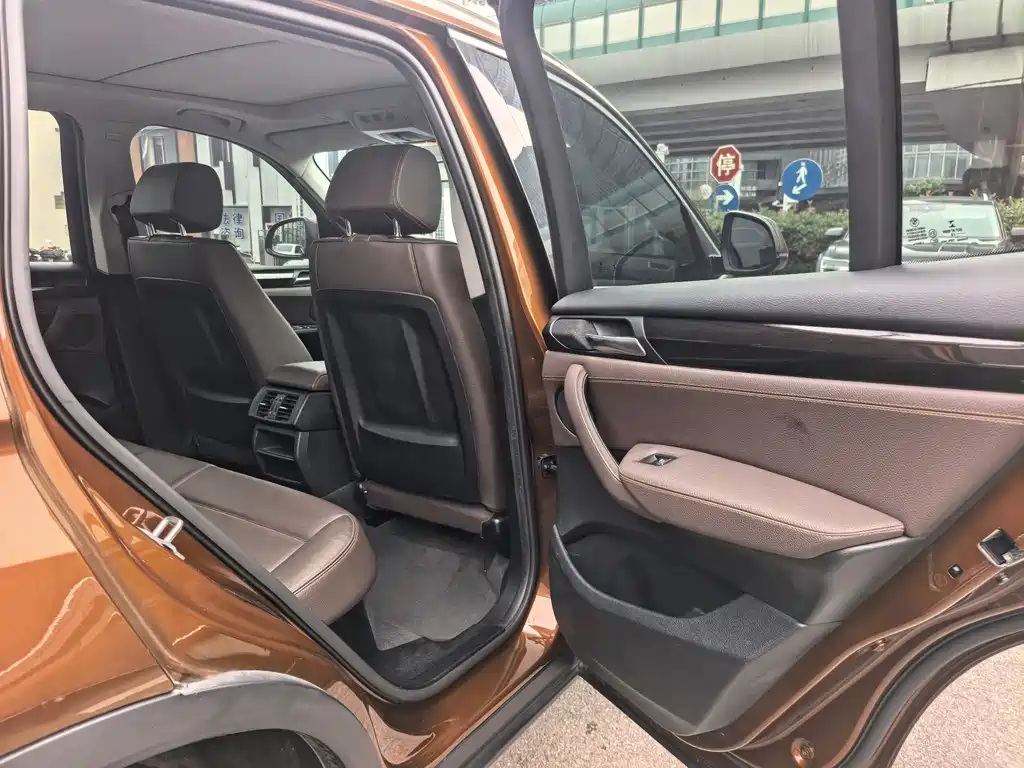 BMW X3 2016 — фото 18