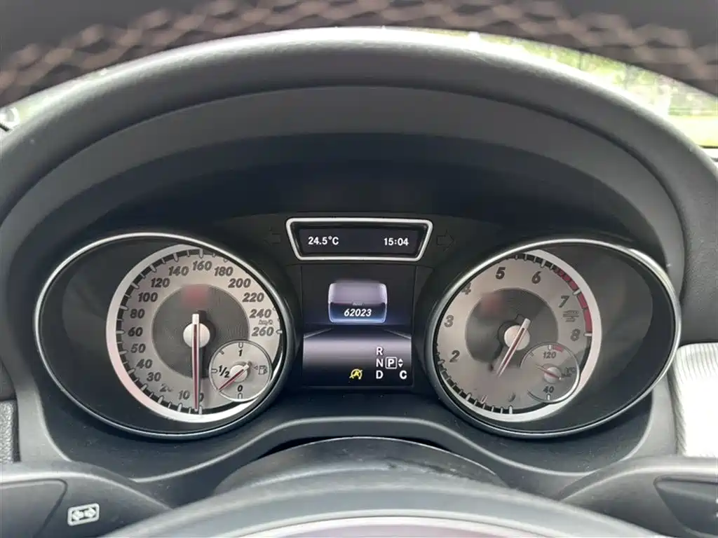 Mercedes-Benz CLA 2016 — фото 4