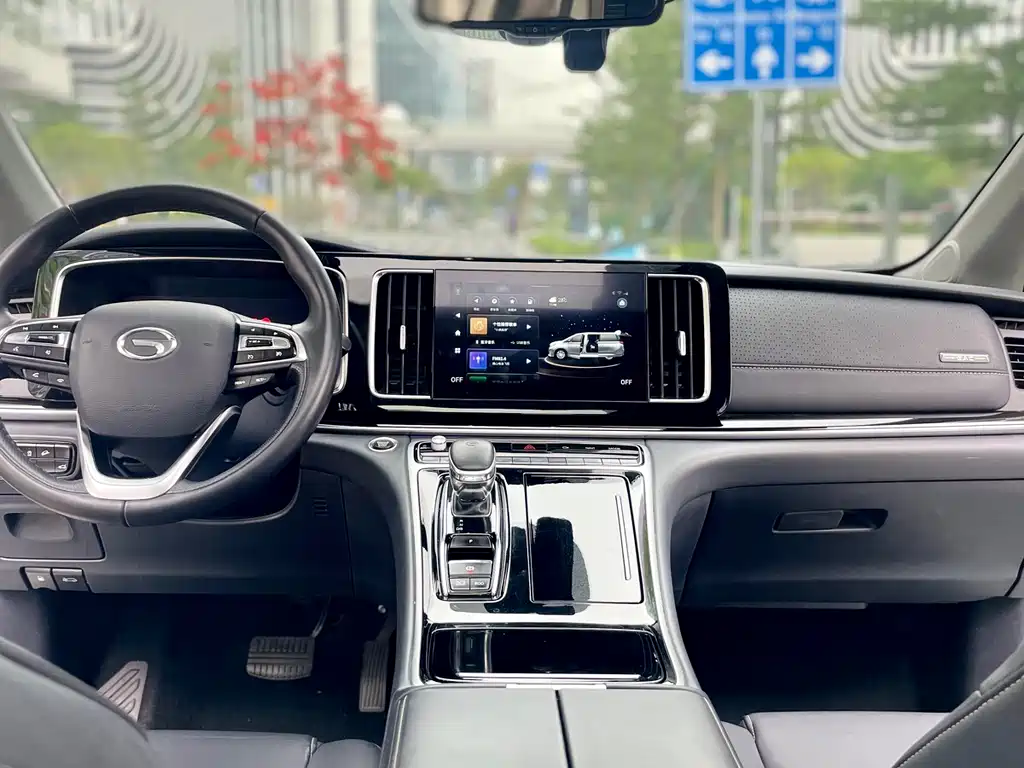 GAC Motor Trumpchi M8 2021 — фото 17