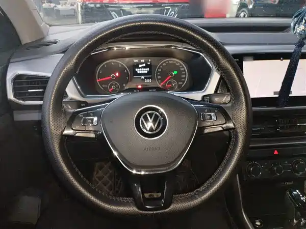 Volkswagen T-Cross 2021