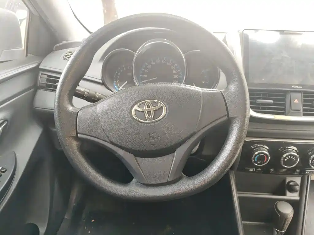 Toyota Vios 2018 — фото 11