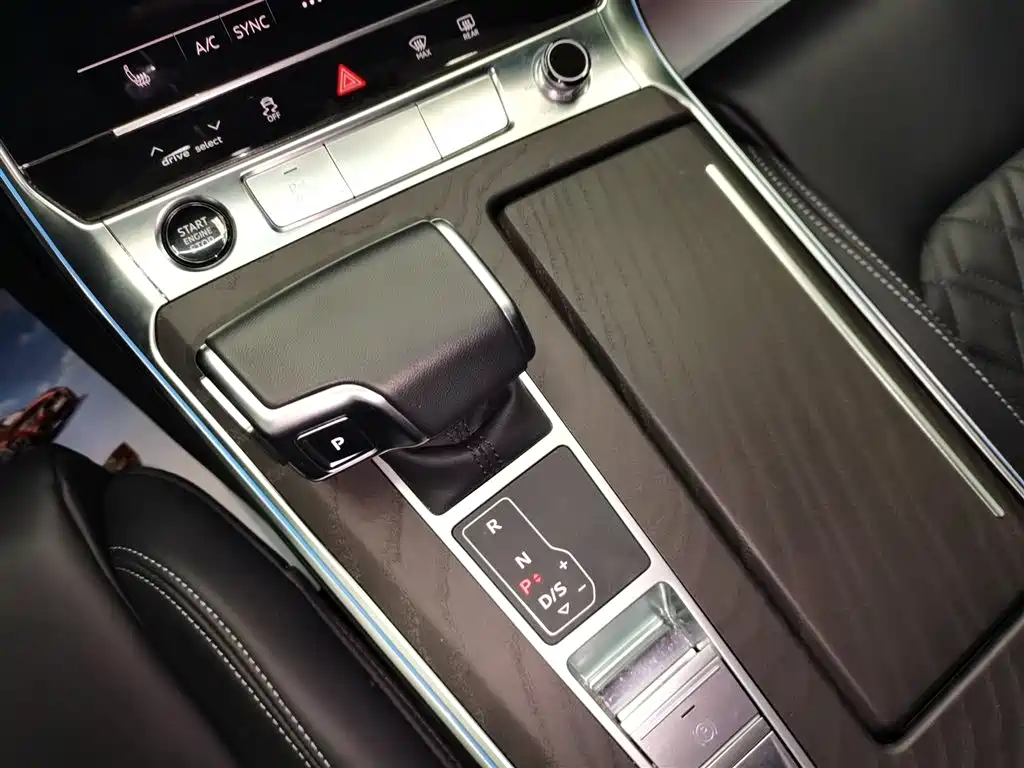 Audi A6L 2025 — фото 14
