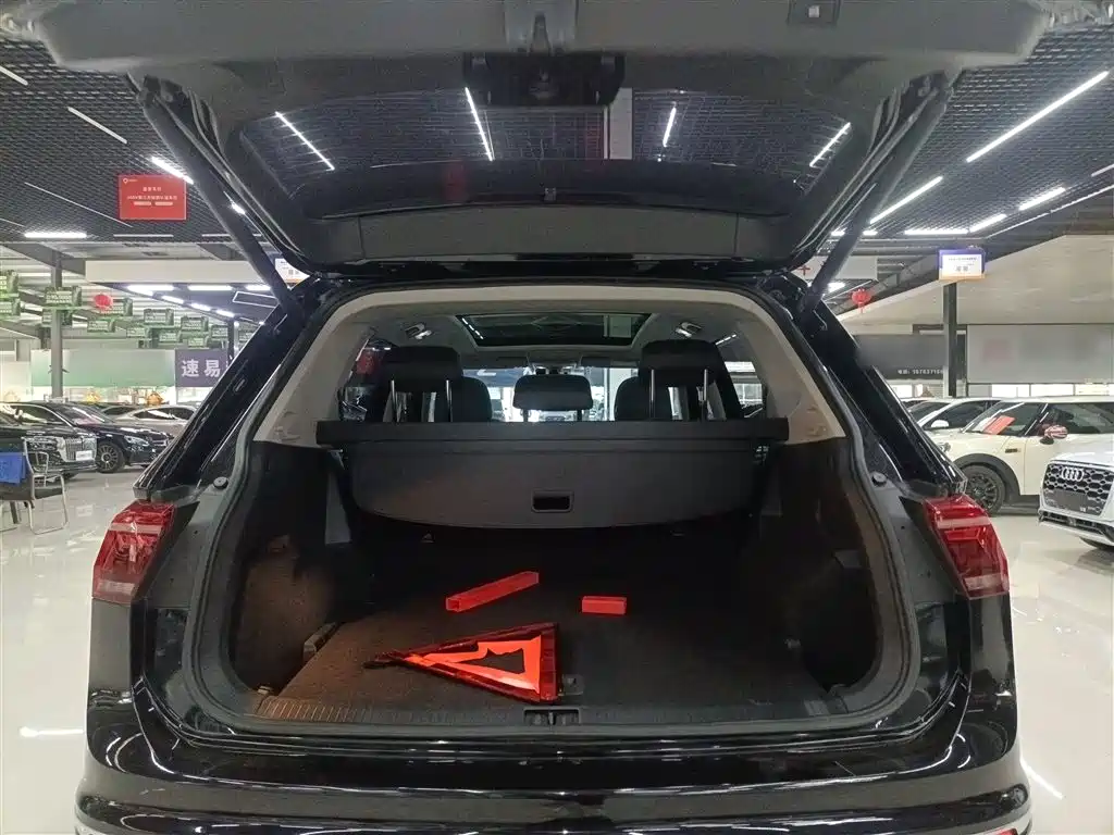 Volkswagen Tiguan L 2022 — фото 19