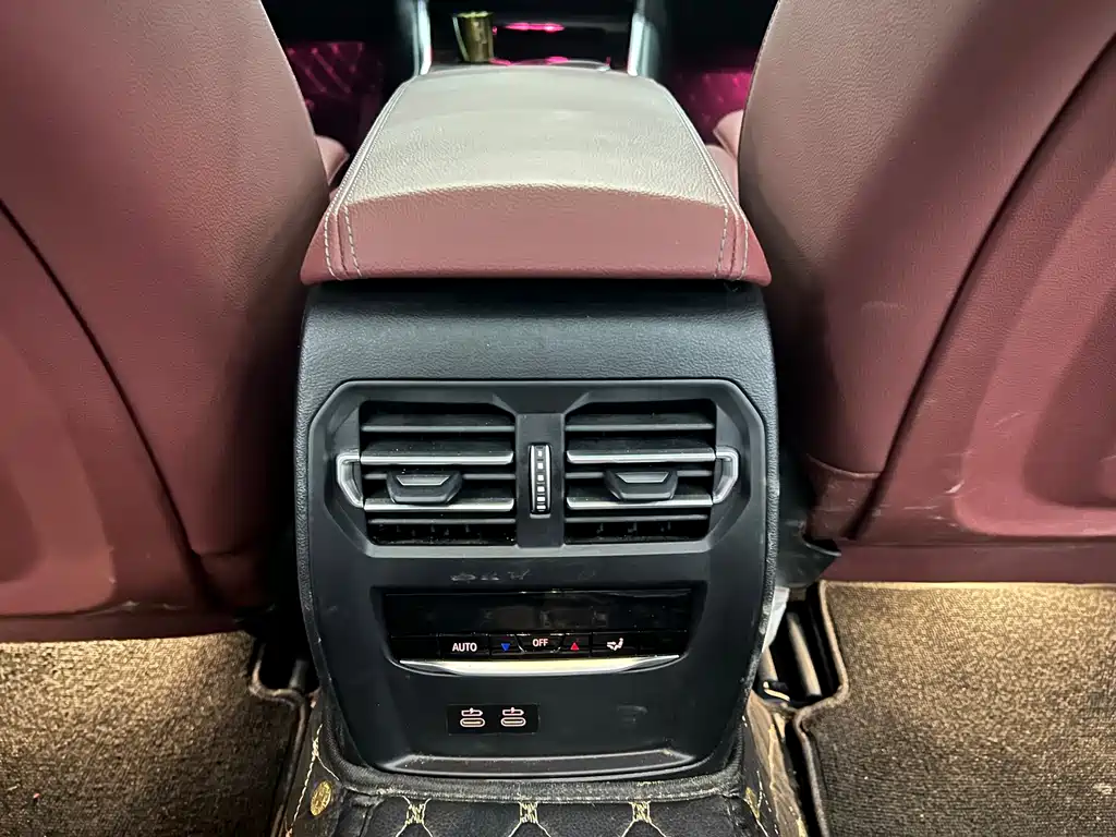 BMW i3 2025 — фото 12