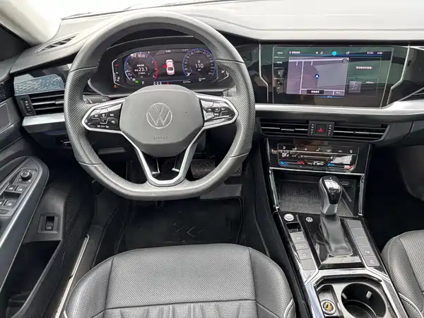 Volkswagen Passat 2023