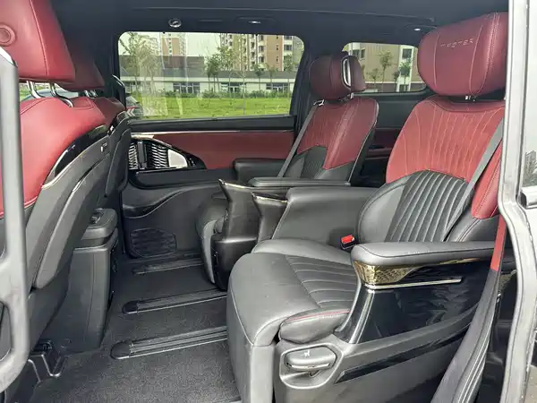 GAC Trumpchi M8 2025