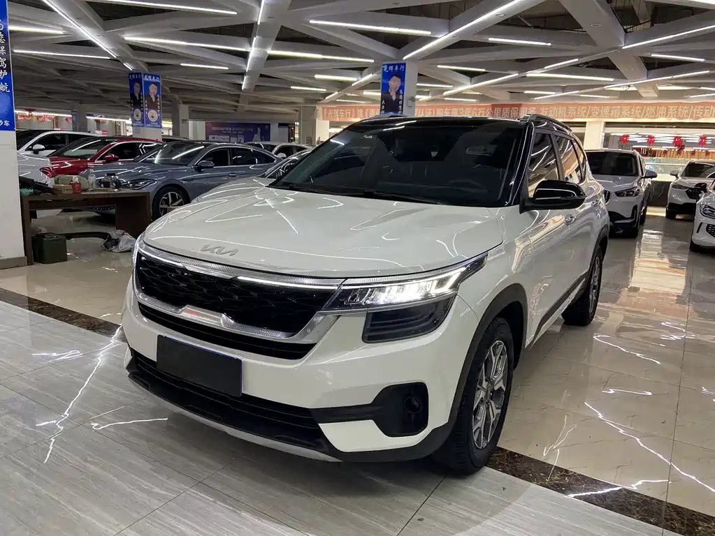 Kia KX3 2022 — фото 1