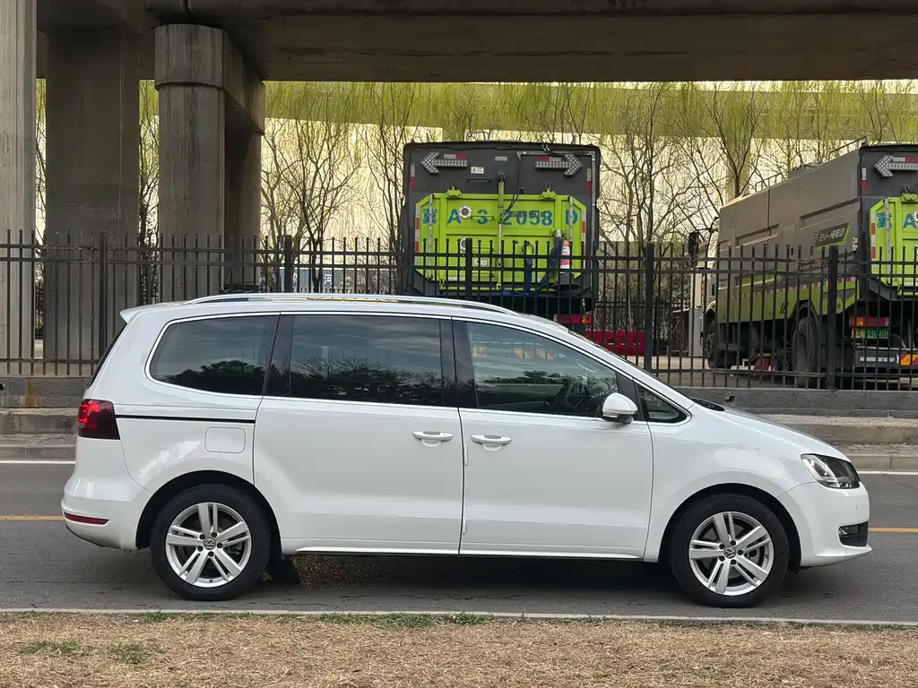 Volkswagen Sharan 2018 — фото 4