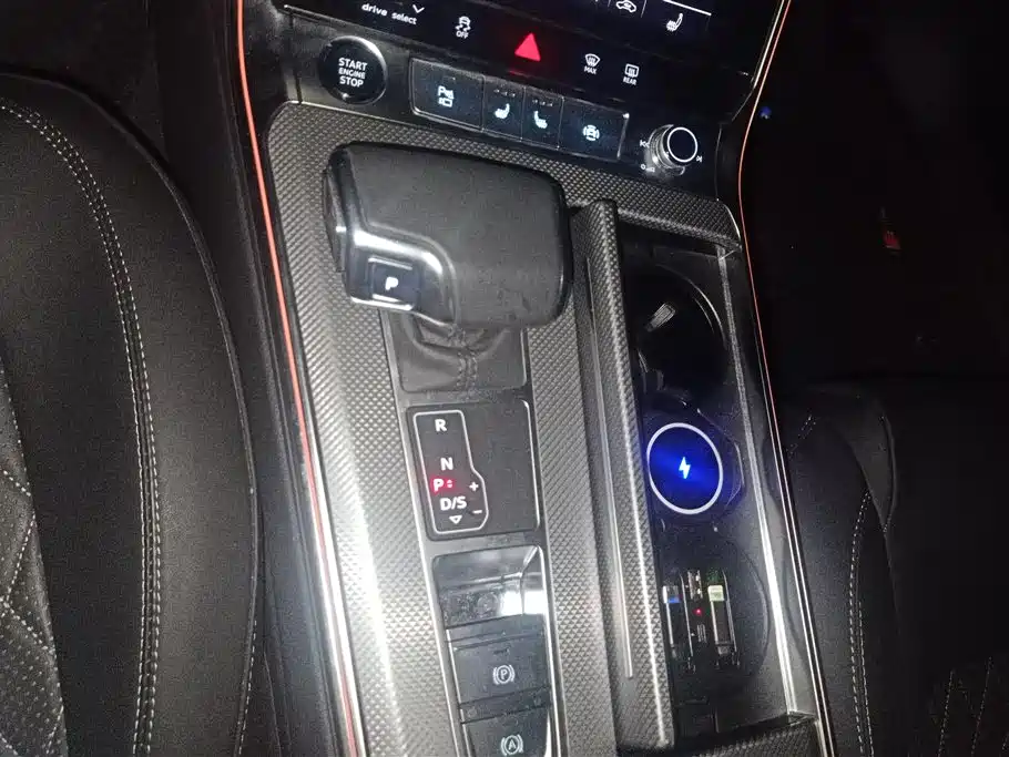 Audi A6L 2025 — фото 16