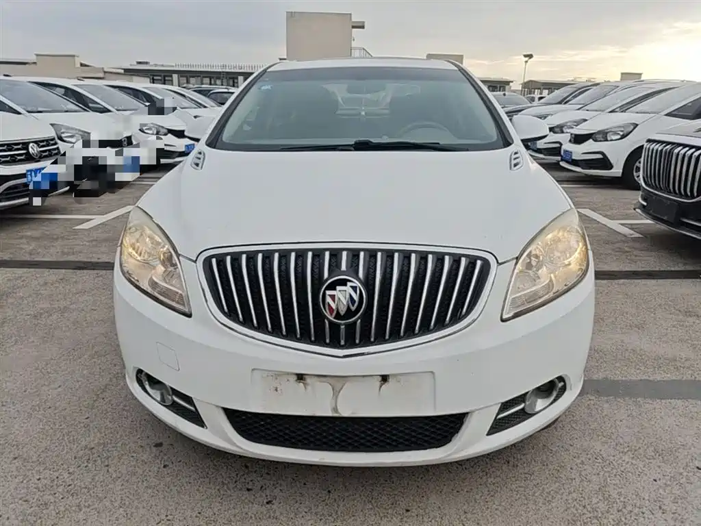 Buick Excelle 2015 — фото 3