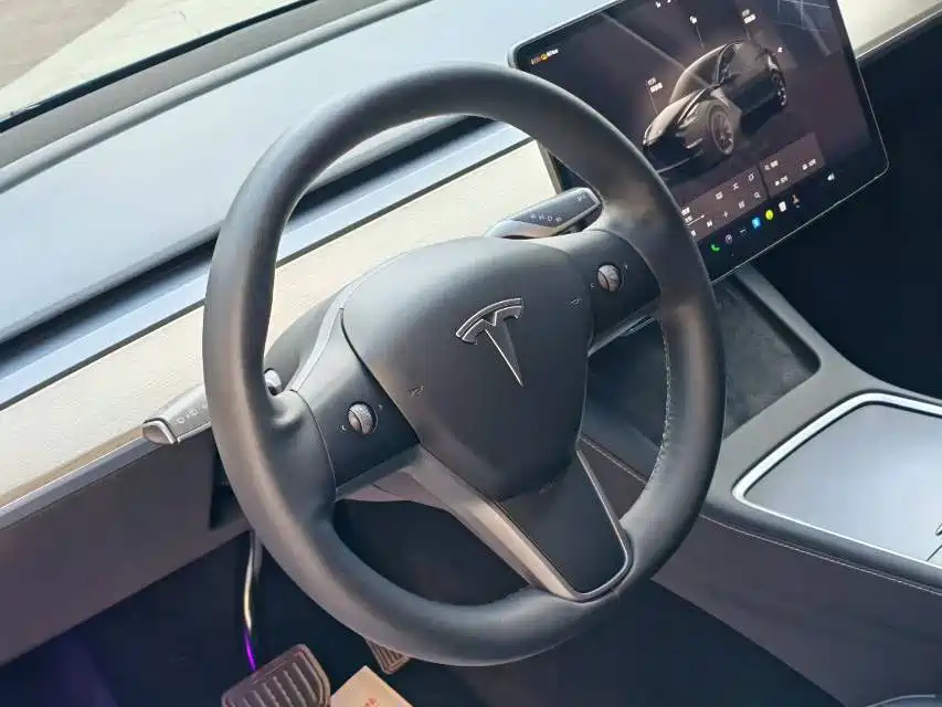 Tesla Model Y 2022 — фото 5