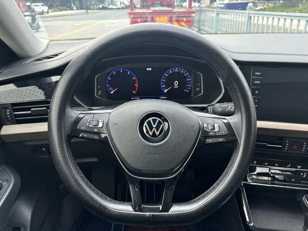 Volkswagen Passat 2021 — фото 16