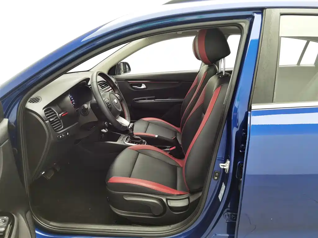 Kia KX Cross 2019 — фото 10
