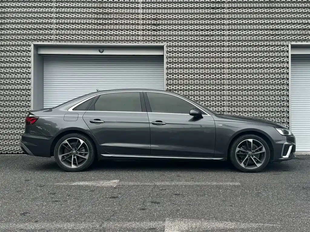 Audi A4L 2020 — фото 4