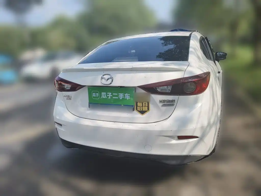 Mazda 3 Axela 2016