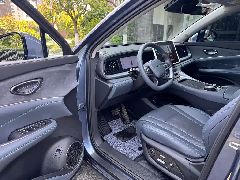 BYD Sealion 07 DM-i 2025 — фото 10