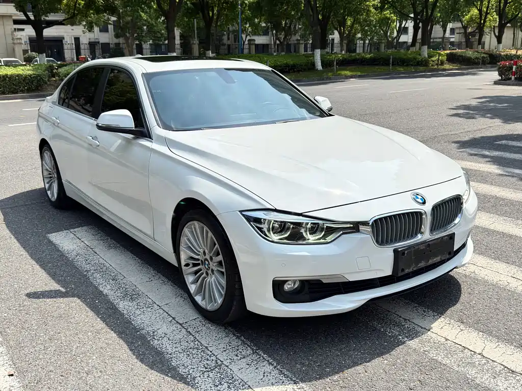 BMW 3 Series 2018 — фото 3