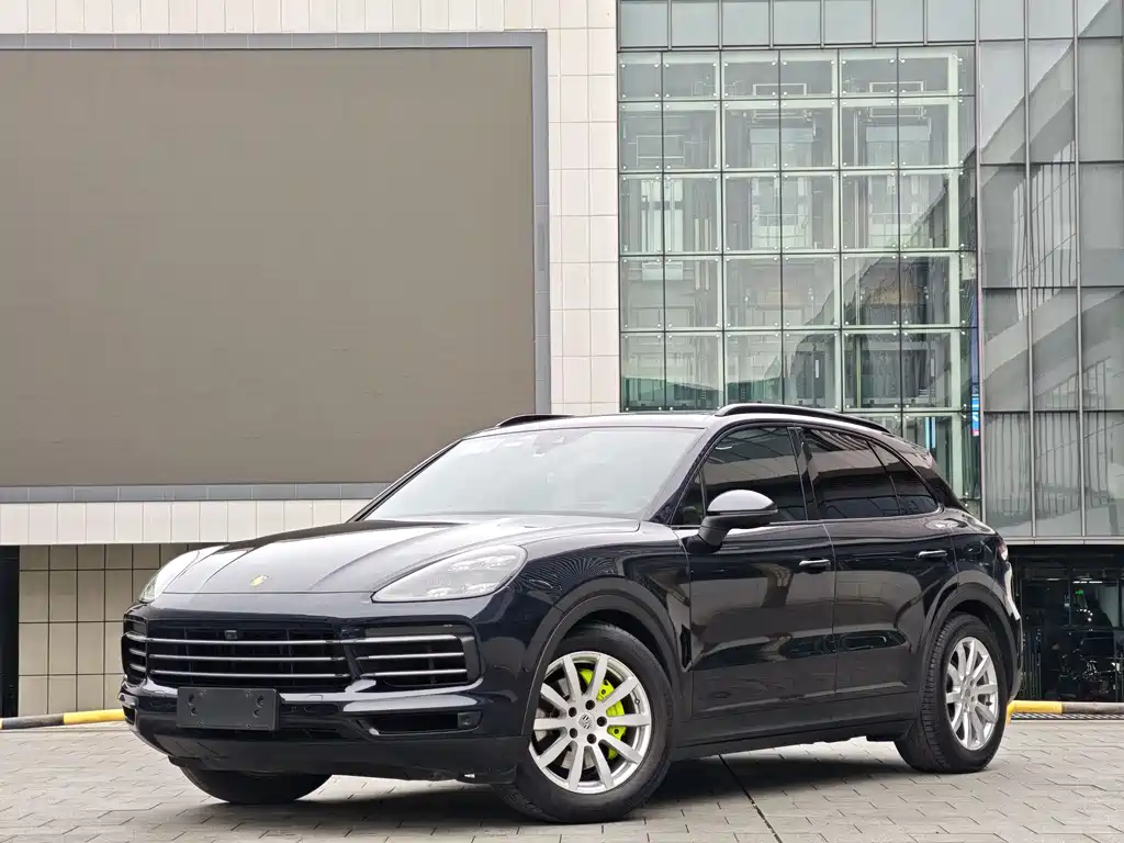 Porsche Cayenne Hybrid 2020 — фото 1