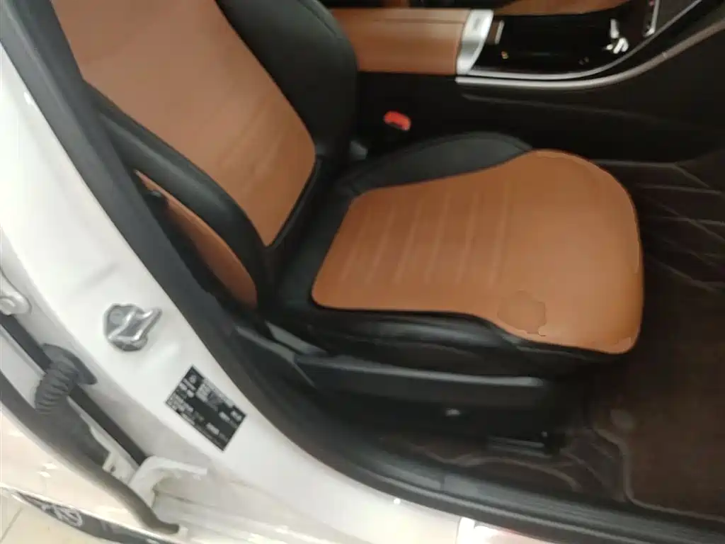 Mercedes-Benz C-Class 2023 — фото 25