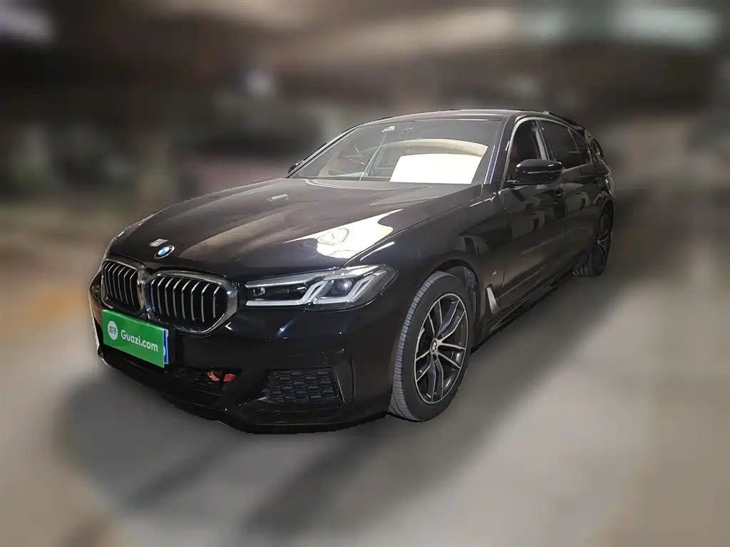 BMW 5 Series 2022 — фото 2