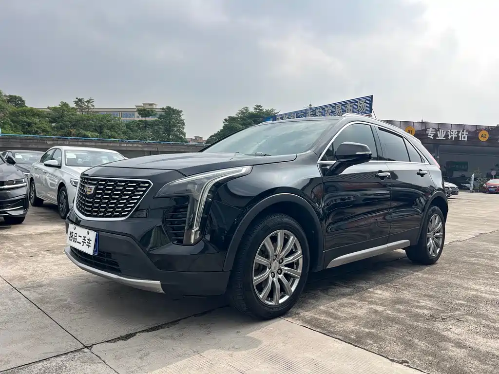 Cadillac XT4 2019 — фото 1