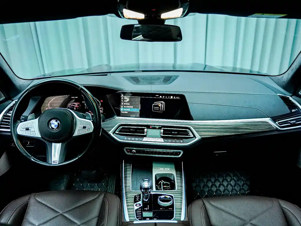 BMW X5 2023 — фото 9