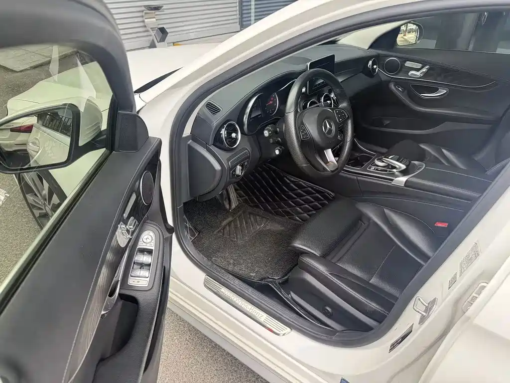 Mercedes-Benz C-Class 2016
