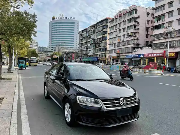 Volkswagen Lavida 2013