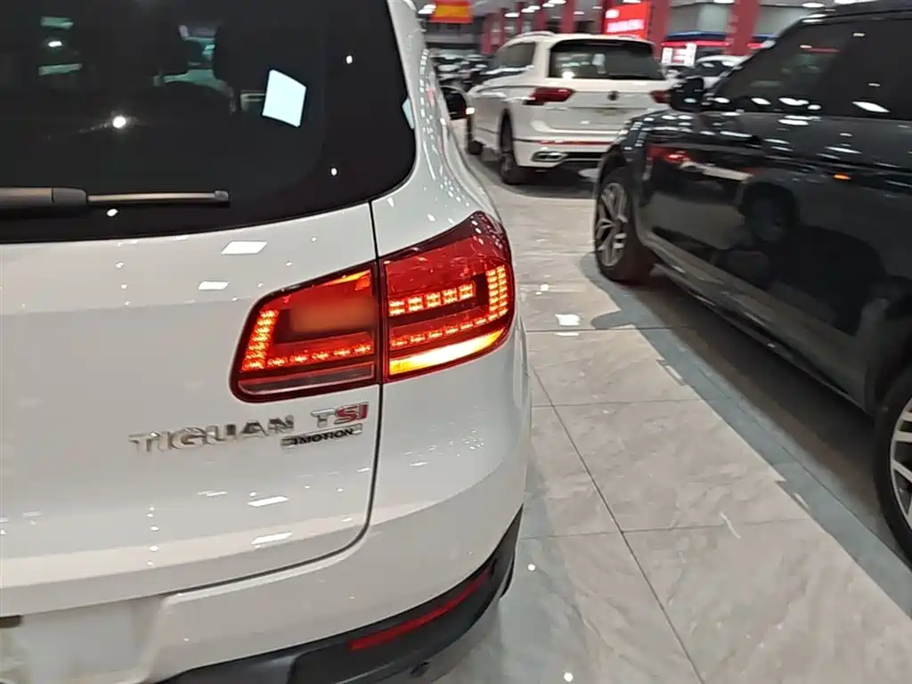 Volkswagen Tiguan 2015 — фото 8