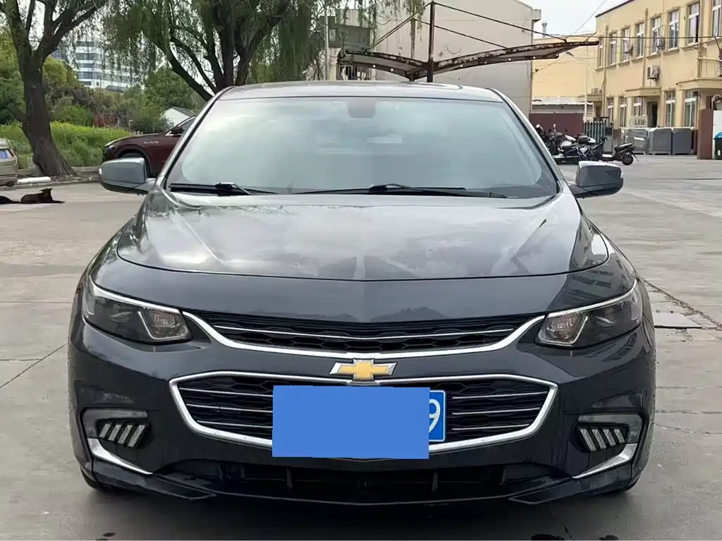 Chevrolet Malibu 2017 — фото 1