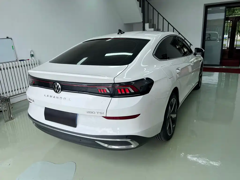 Volkswagen Lamando 2023