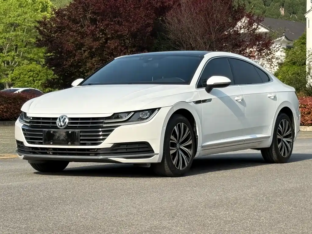 Volkswagen CC 2020 — фото 1