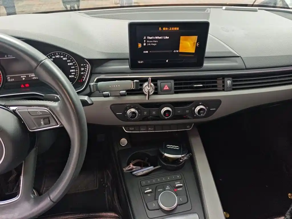 Audi A4L 2017