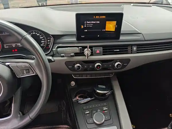 Audi A4L 2017
