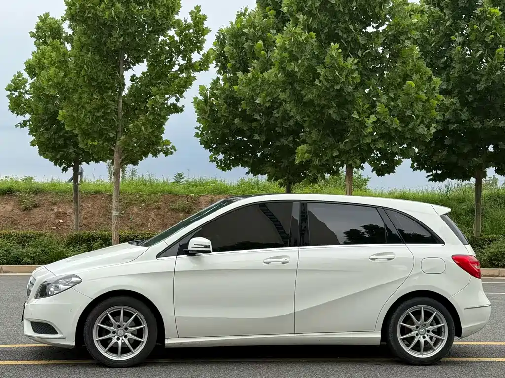 Mercedes-Benz B-Class 2013 — фото 3