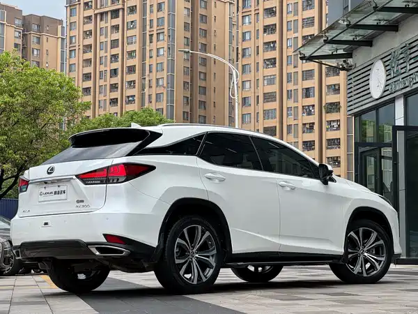 Lexus RX 2022