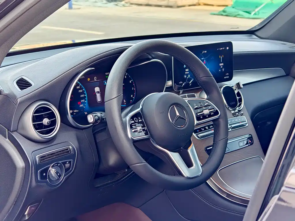 Mercedes-Benz GLC 2020 — фото 10