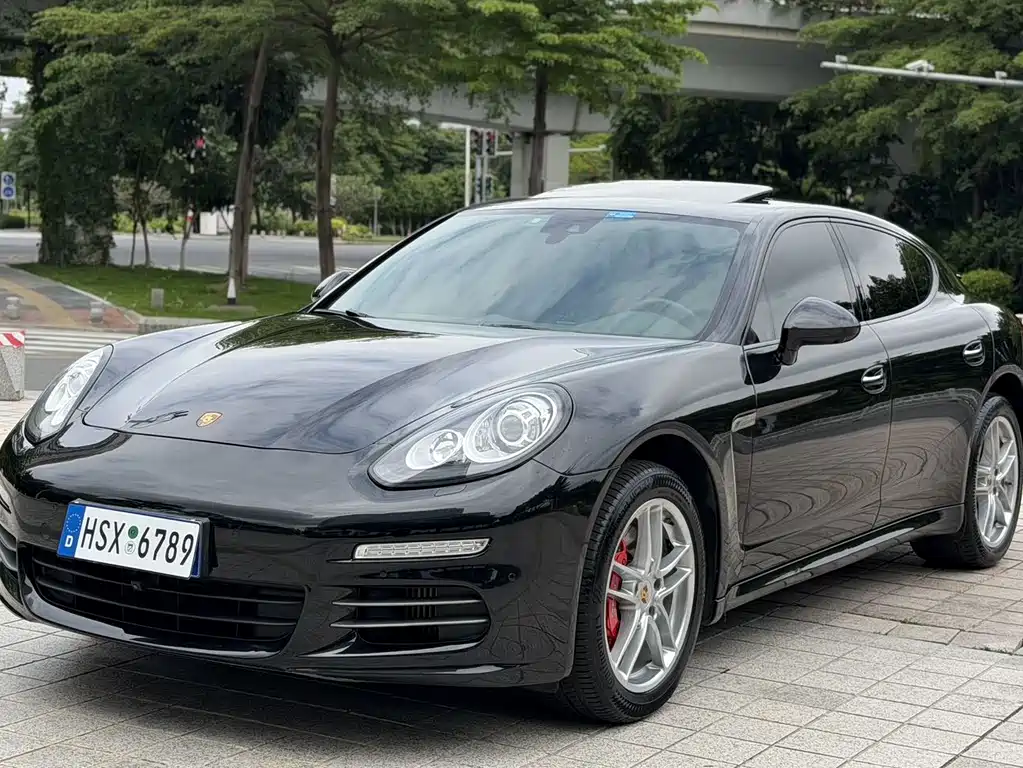 Porsche Panamera 2013