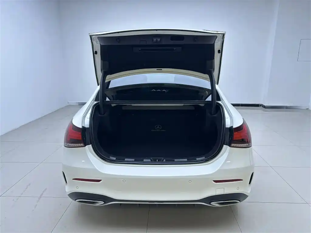 Mercedes-Benz A-Class 2023 — фото 5