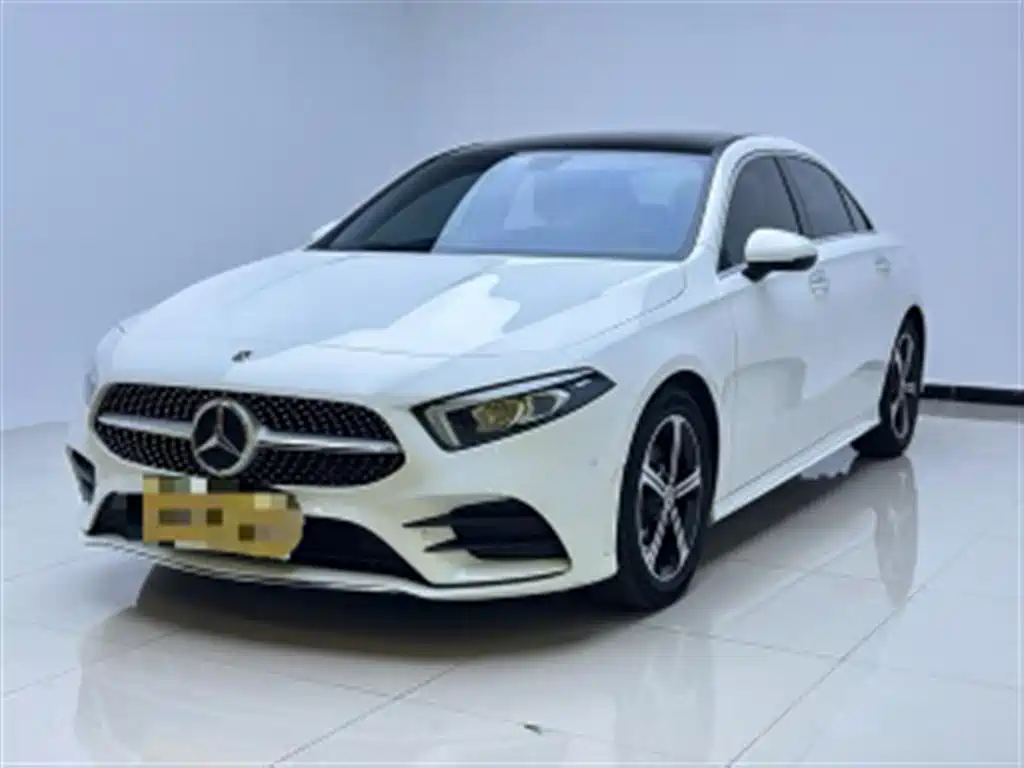 Mercedes-Benz A-Class 2023 — фото 1